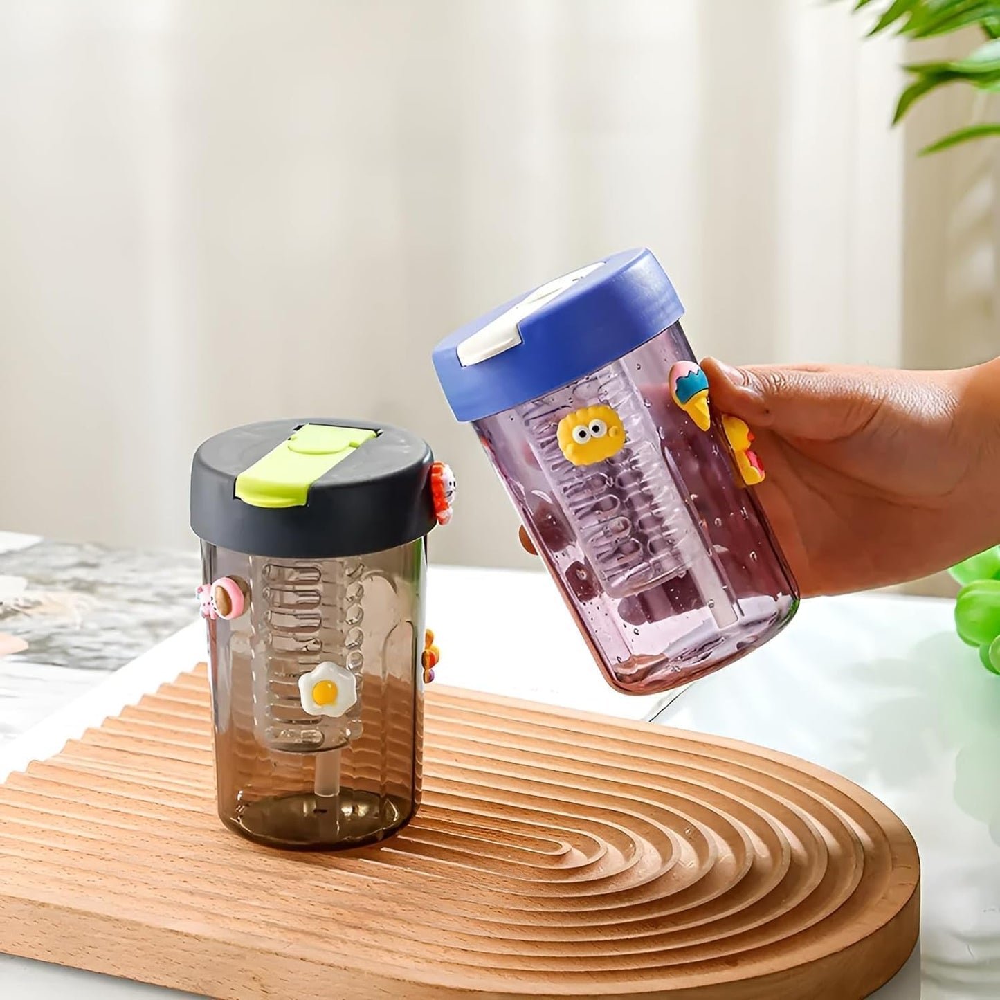 RAYCRAFT WORLD 400ml Cute Plastic Water Bottles Handle Water Bottles Cup Infuser Sipper Bottle Mug Leak proof BPA Free with Straw for Kids Girls (Multicolor Pack of 1Pc)