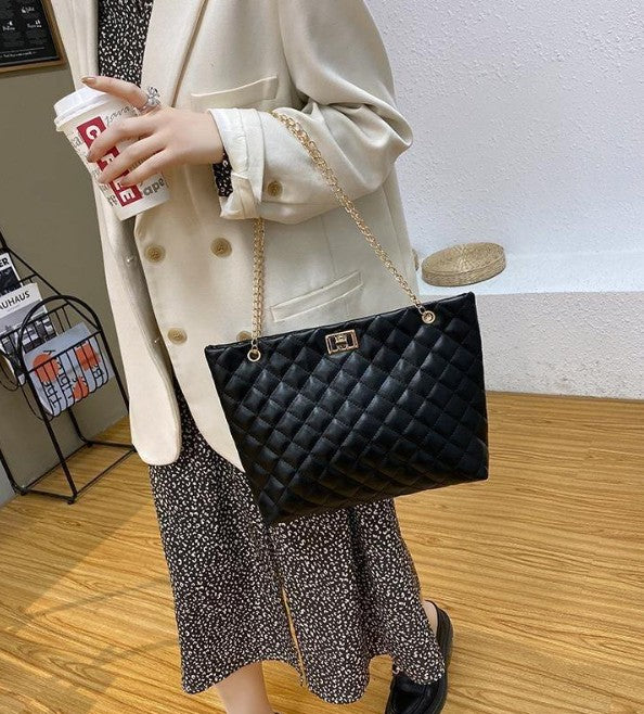 RAYCRAFT WORLD Quilted Shoulder Bag with Gold Chain Straps, PU Leather, luxurious gold-tone turn-lock clasp and matching dual-chain straps. Fashion Handbag for Women