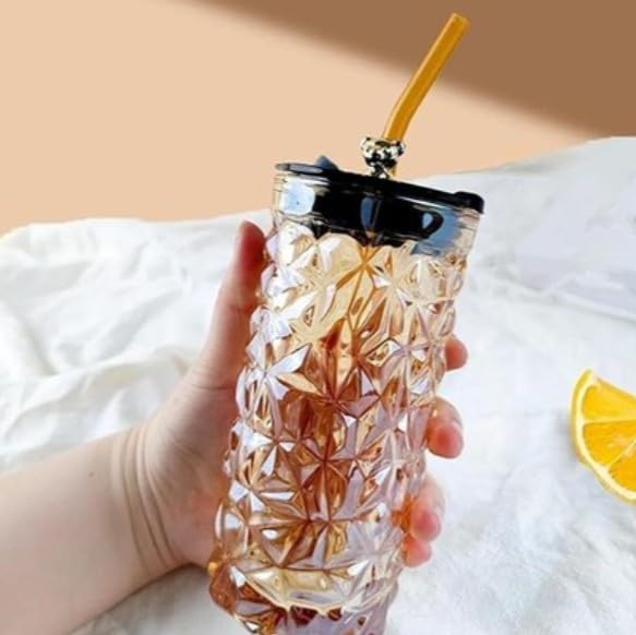 RAYCRAFT WORLD Vintage Glass Tumbler with Straw 500ml Attractive Crystal Pattern with Teddy Reusable Lid