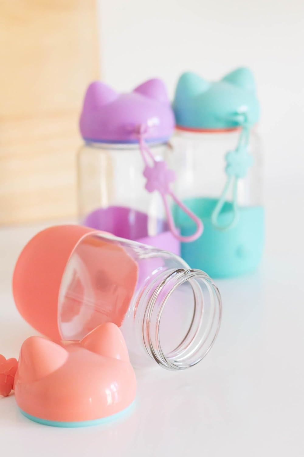 RAYCRAFT WORLD Glass Water Bottle with Cat Ear Lid, Pastel Color, Silicone Protective Sleeve