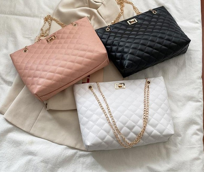 RAYCRAFT WORLD Quilted Shoulder Bag with Gold Chain Straps, PU Leather, luxurious gold-tone turn-lock clasp and matching dual-chain straps. Fashion Handbag for Women